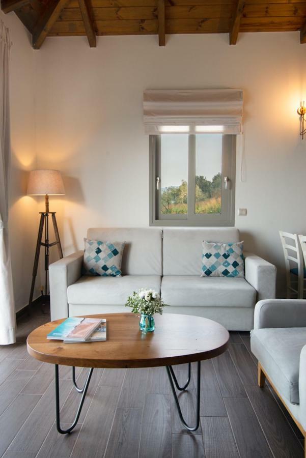 Bay View Guesthouses กาลามาตา ภายนอก รูปภาพ